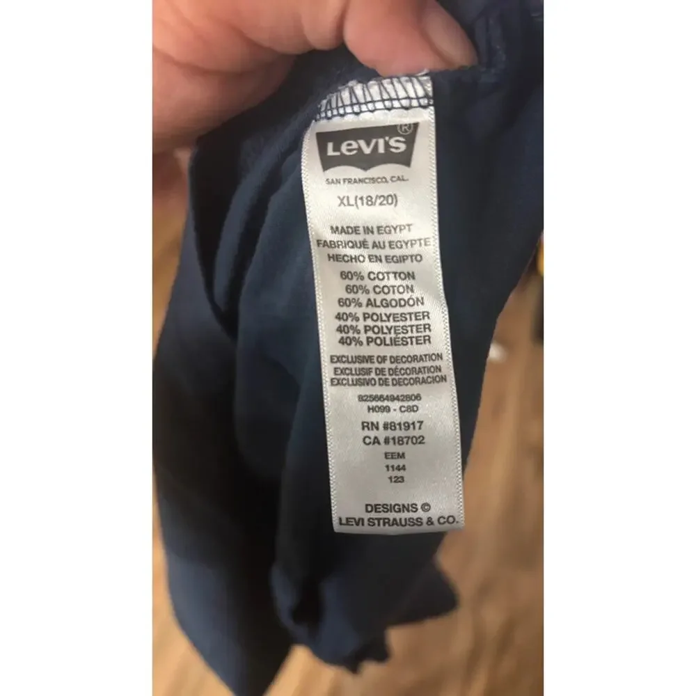 Levi’s shirt boys